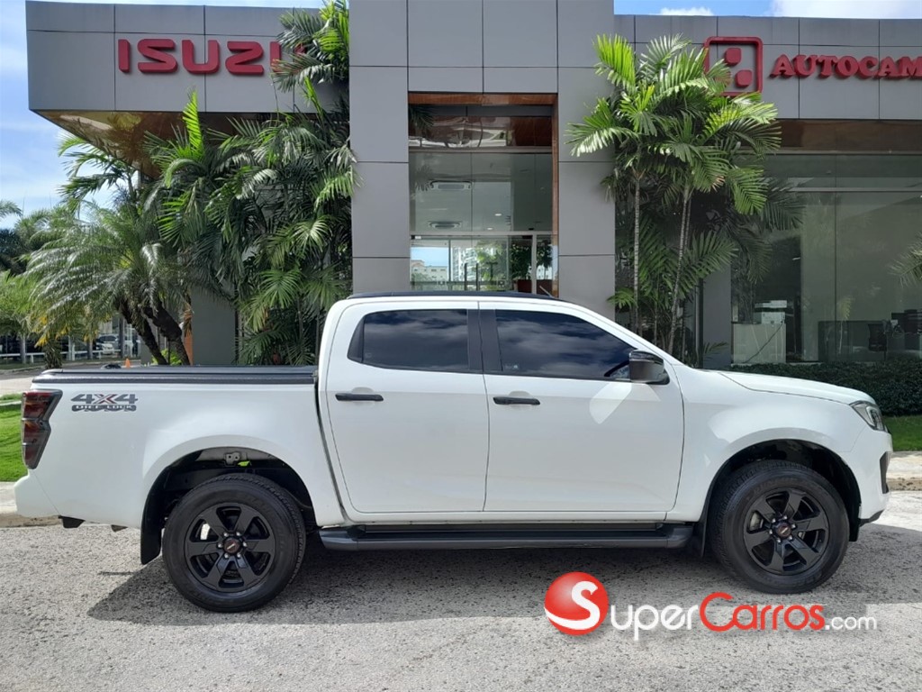 2025 Isuzu DMAX LSE — foto 6 / 8