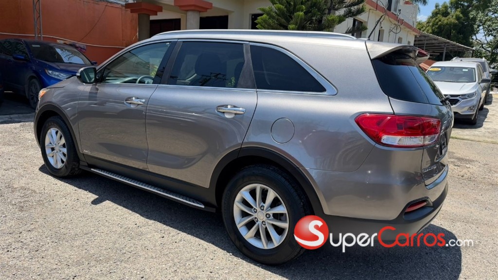 2016 Kia Sorento LX — foto 4 / 9