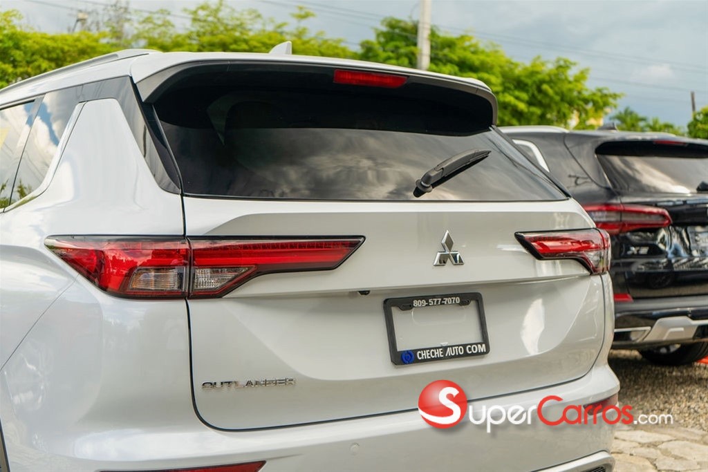 2023 Mitsubishi Motors Outlander SEL — foto 6 / 11