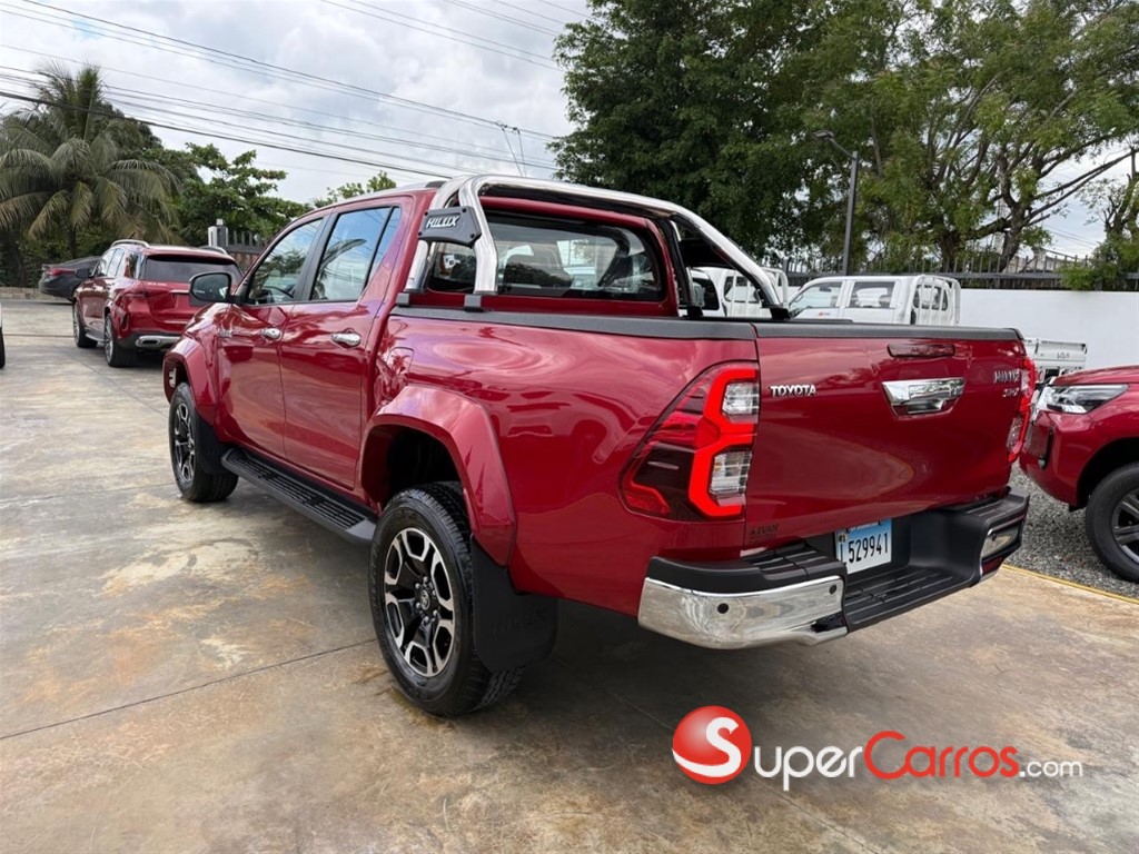 2025 Toyota Hilux SRX — foto 6 / 12