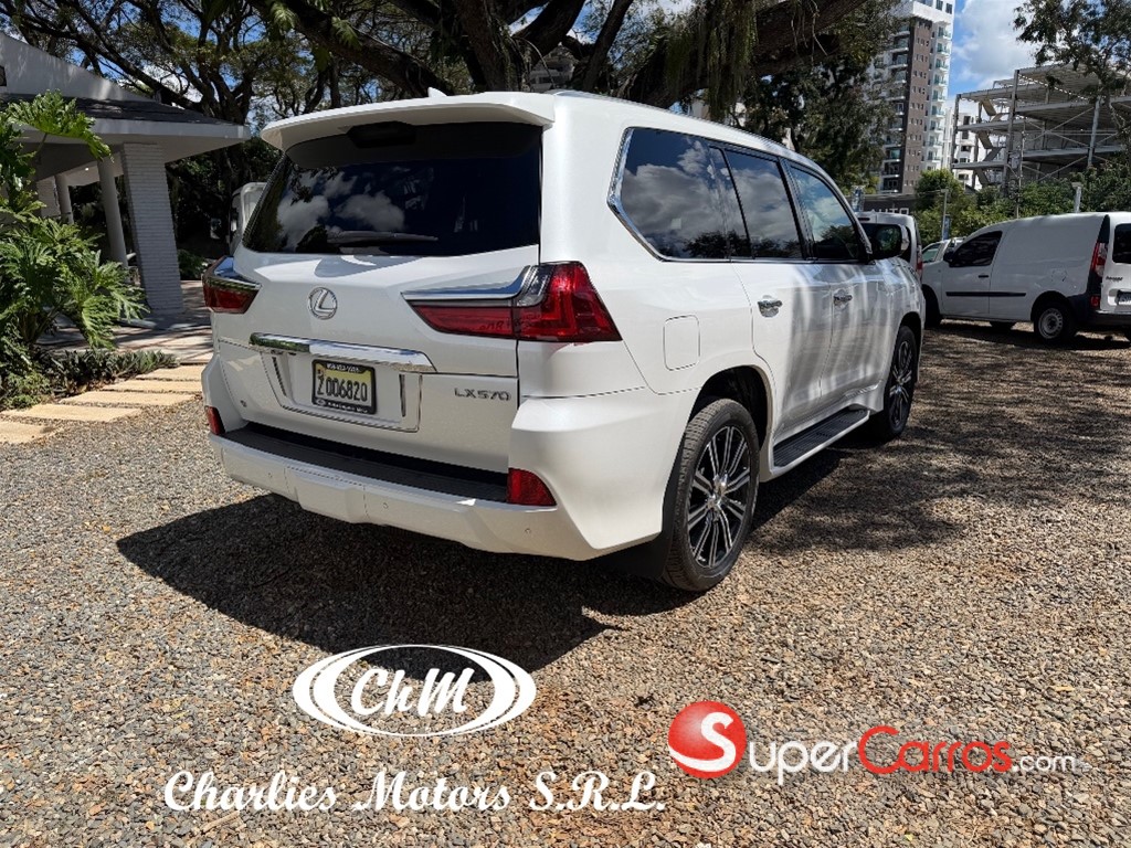 2020 Lexus LX 570 — foto 3 / 12