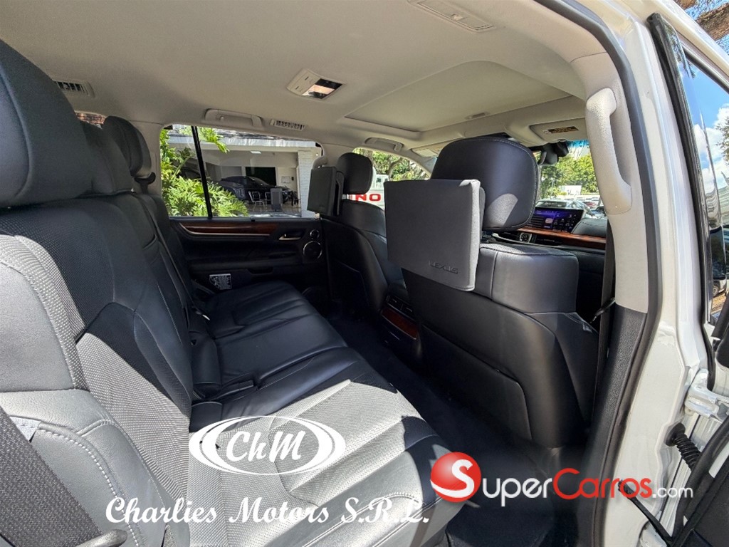 2020 Lexus LX 570 — foto 7 / 12
