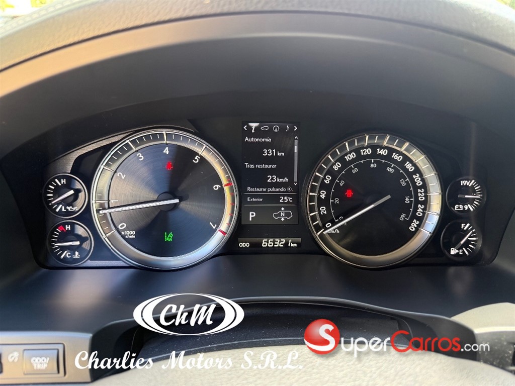 2020 Lexus LX 570 — foto 10 / 12