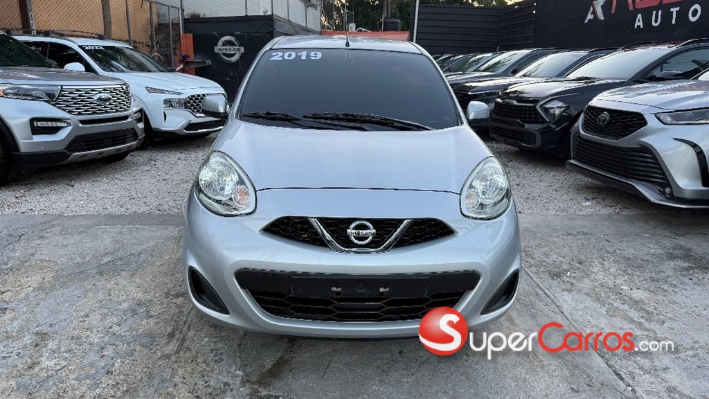 2019 Nissan March — foto 3 / 12