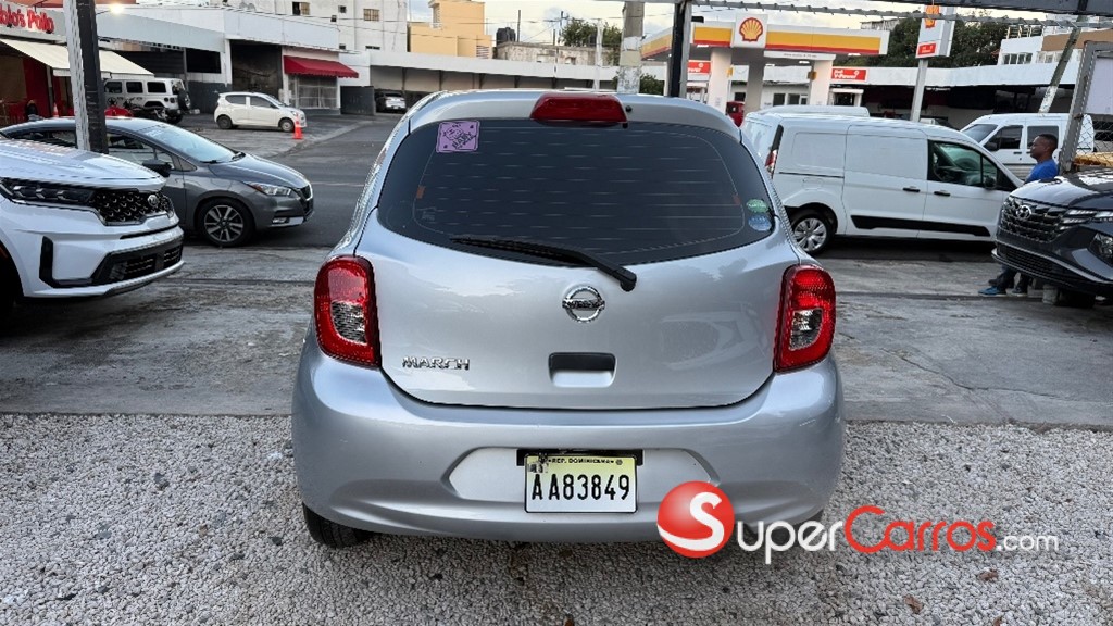 2019 Nissan March — foto 7 / 12