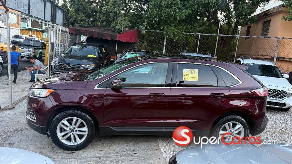 2019 Ford EDGE Titanium — foto 5 / 12