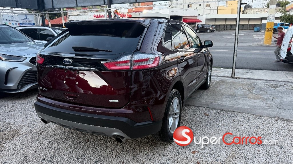 2019 Ford EDGE Titanium — foto 6 / 12