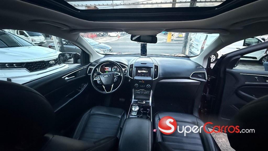 2019 Ford EDGE Titanium — foto 10 / 12