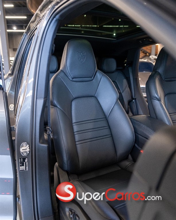 2025 Porsche Cayenne E-Hybrid — foto 7 / 11
