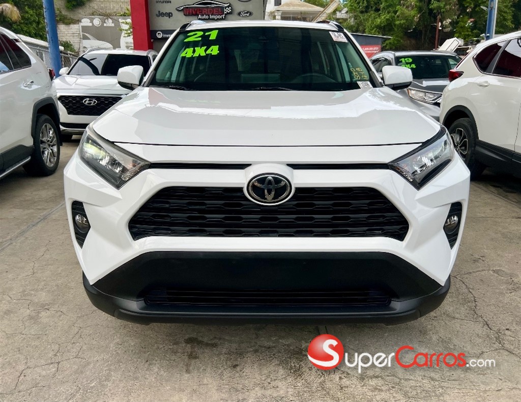 2021 Toyota RAV4 LE — foto 2 / 12