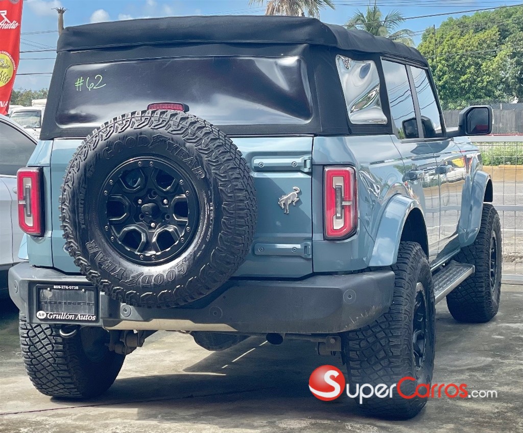 2021 Ford Bronco Outer Banks — foto 2 / 7