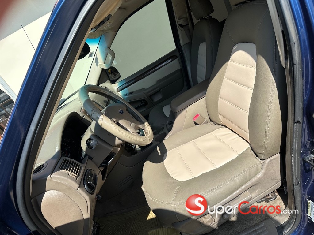 2004 Ford Explorer Limited — foto 7 / 10