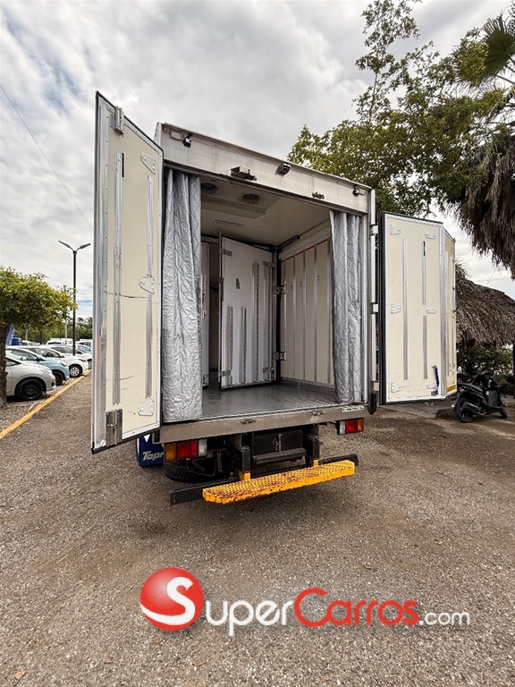 2020 Isuzu ELF — foto 8 / 12