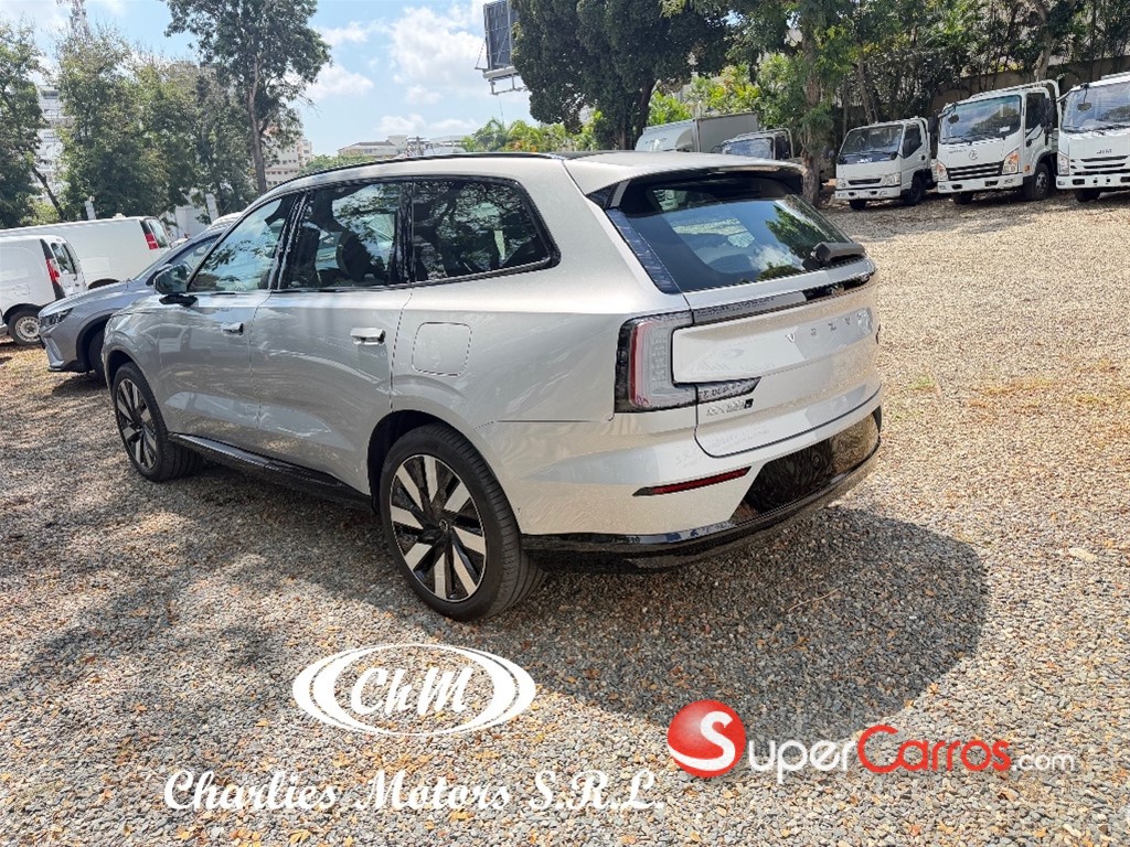 2025 Volvo EX90 Plus — foto 4 / 12