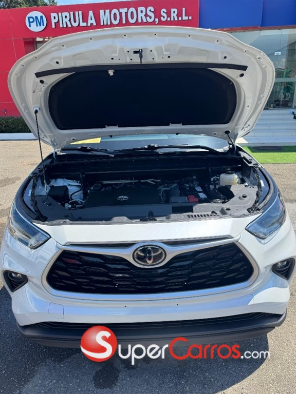 2022 Toyota Highlander LE Plus — foto 10 / 10