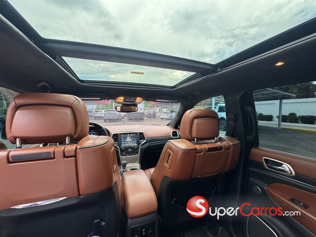 2017 Jeep Grand Cherokee SUMMIT — foto 9 / 11