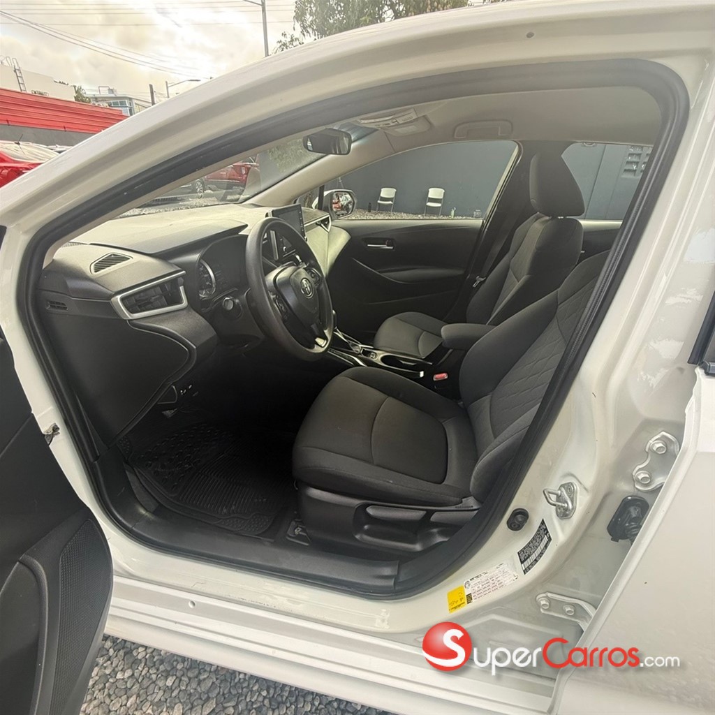 2020 Toyota Corolla LE — foto 7 / 12