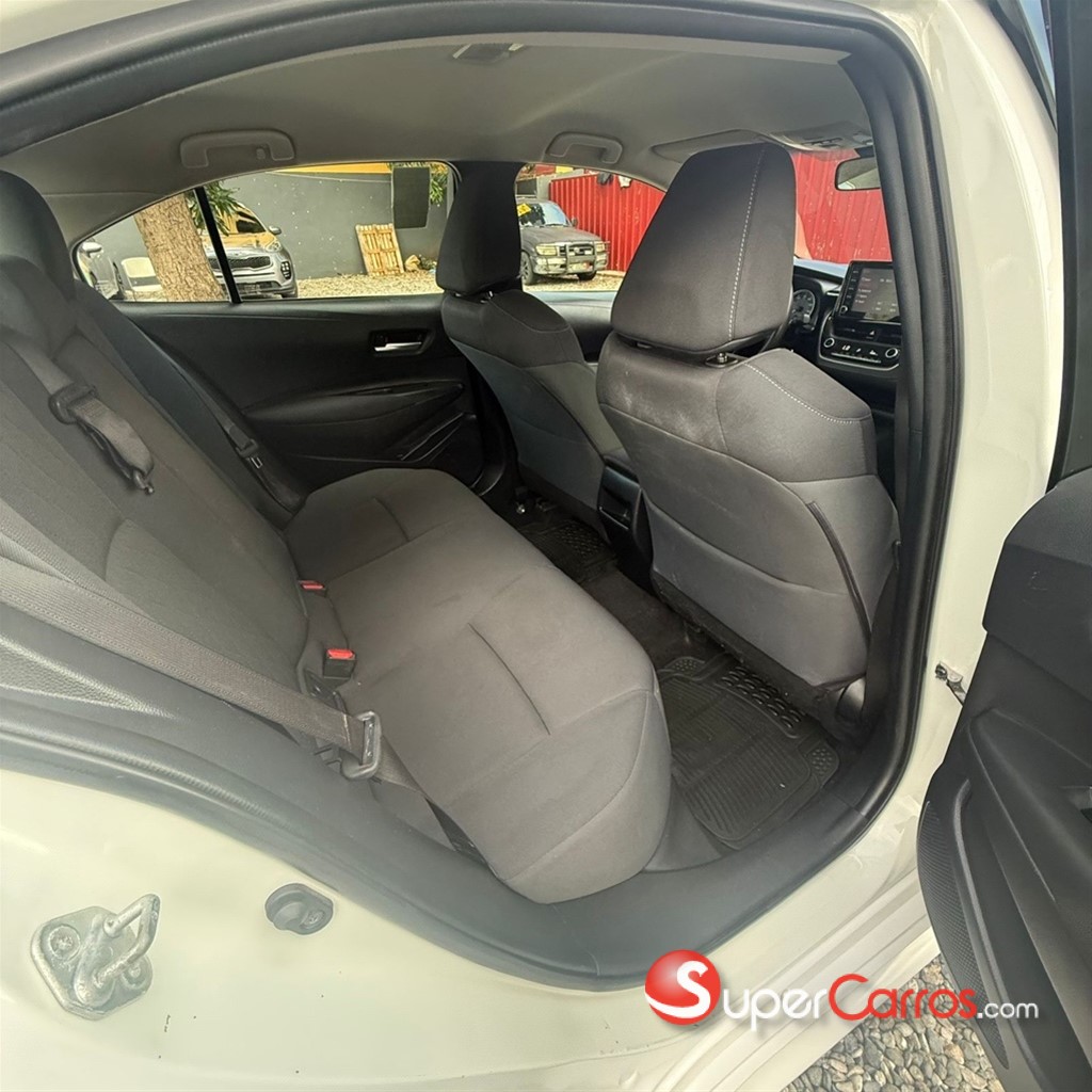 2020 Toyota Corolla LE — foto 10 / 12
