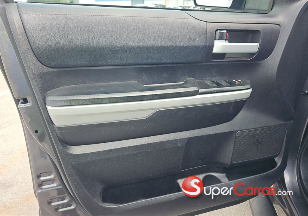 2021 Toyota Tundra SR5 — foto 5 / 10