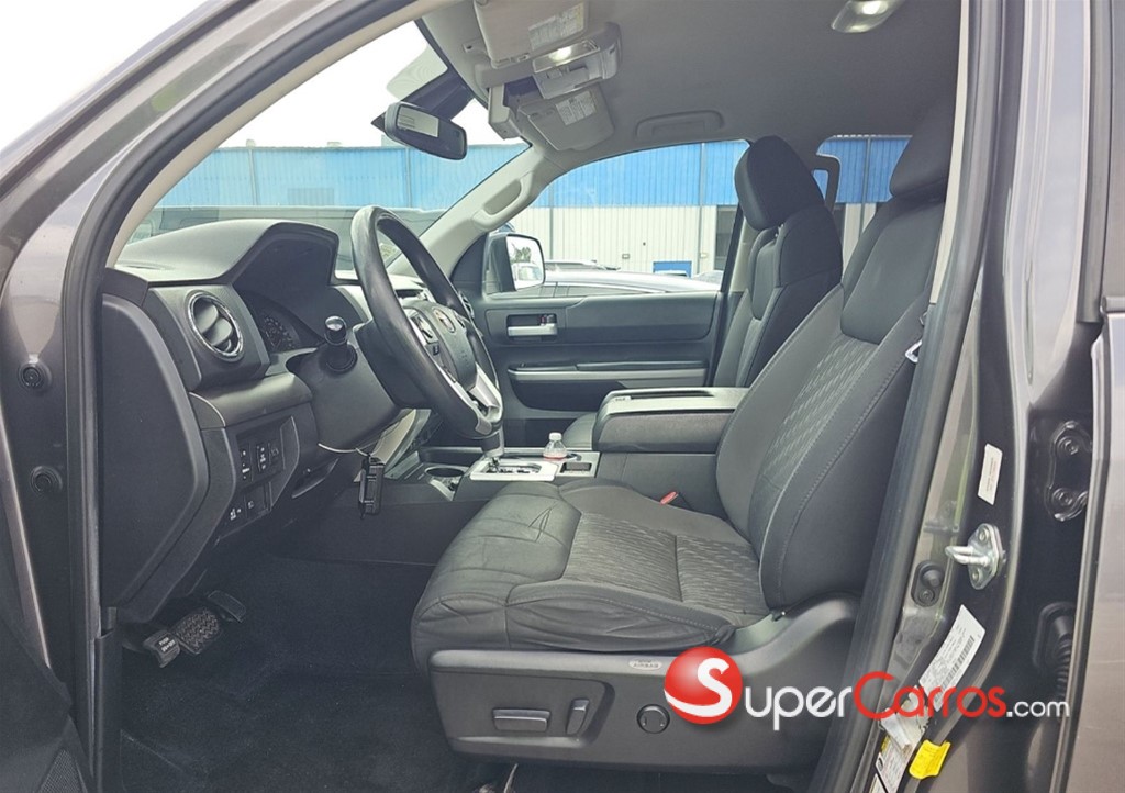 2021 Toyota Tundra SR5 — foto 6 / 10