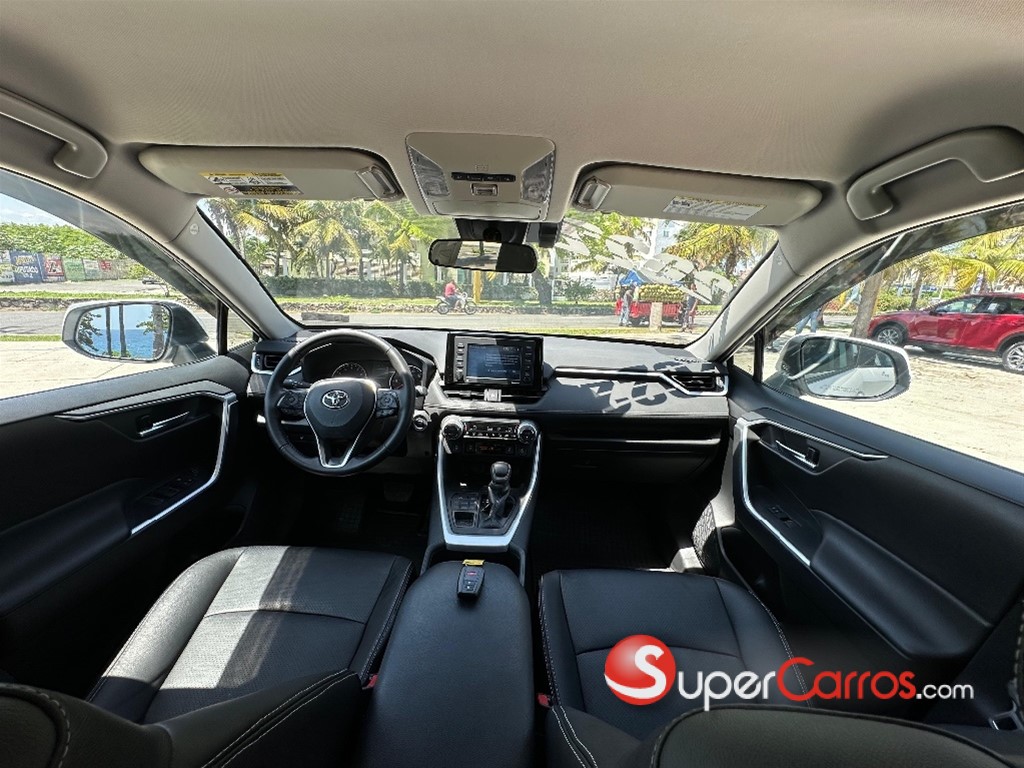 2022 Toyota RAV4 XLE — foto 10 / 12