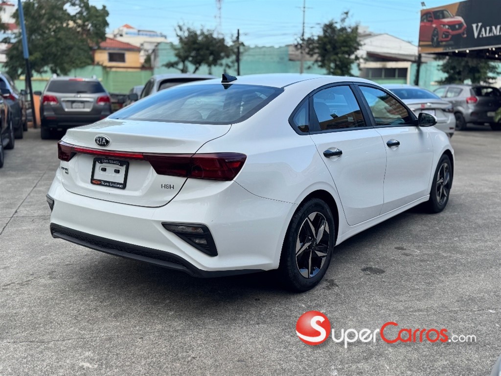 2020 Kia Forte LXS — foto 7 / 11