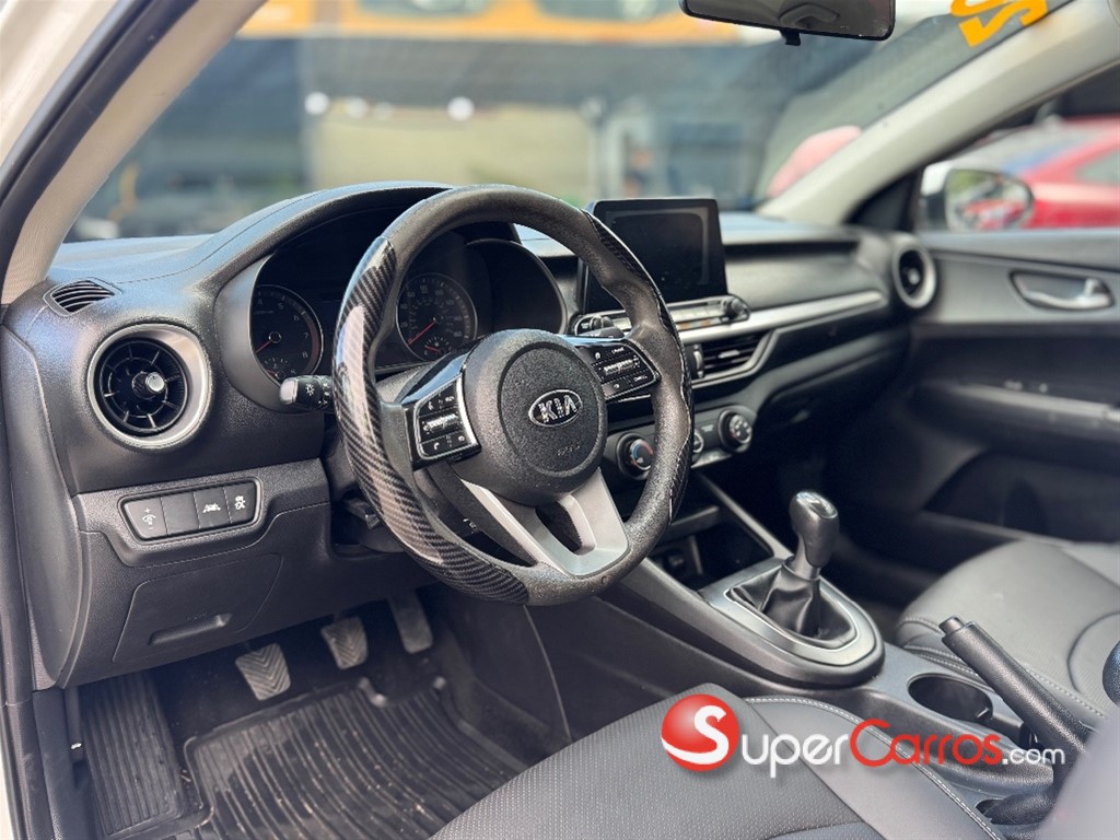 2020 Kia Forte LXS — foto 10 / 11