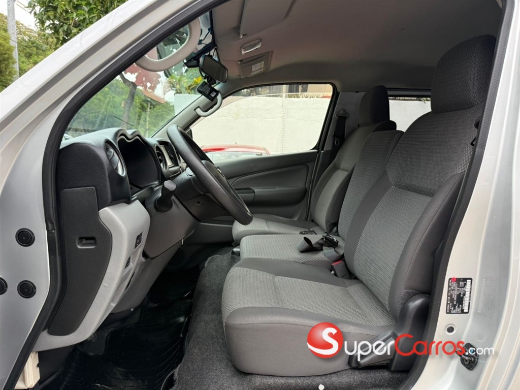 2020 Nissan NV 350 — foto 5 / 9