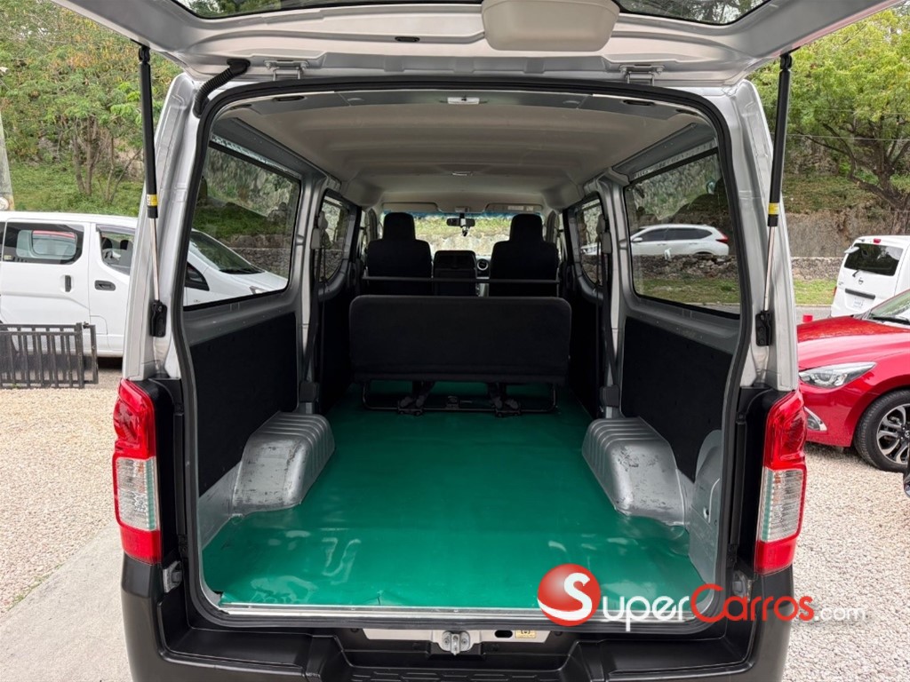 2020 Nissan NV 350 — foto 7 / 9