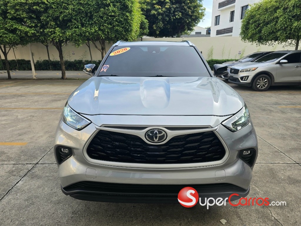 2020 Toyota Highlander XLE — foto 5 / 12