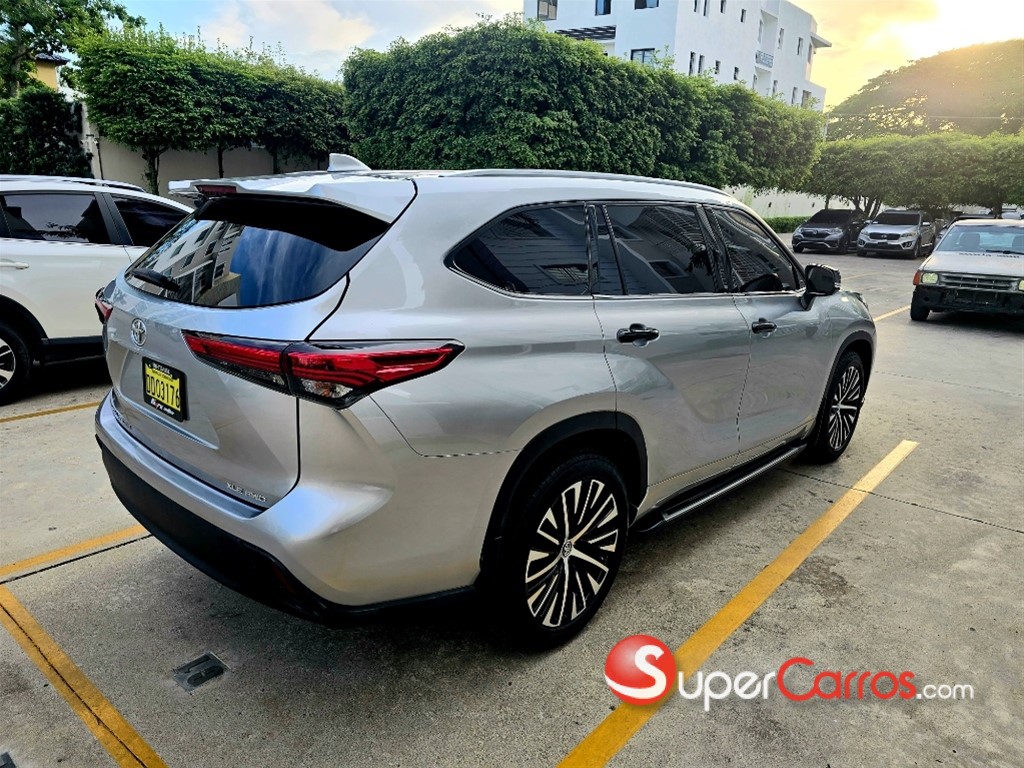 2020 Toyota Highlander XLE — foto 11 / 12