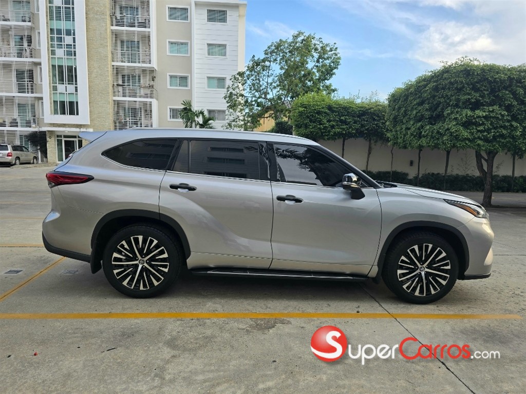 2020 Toyota Highlander XLE — foto 12 / 12