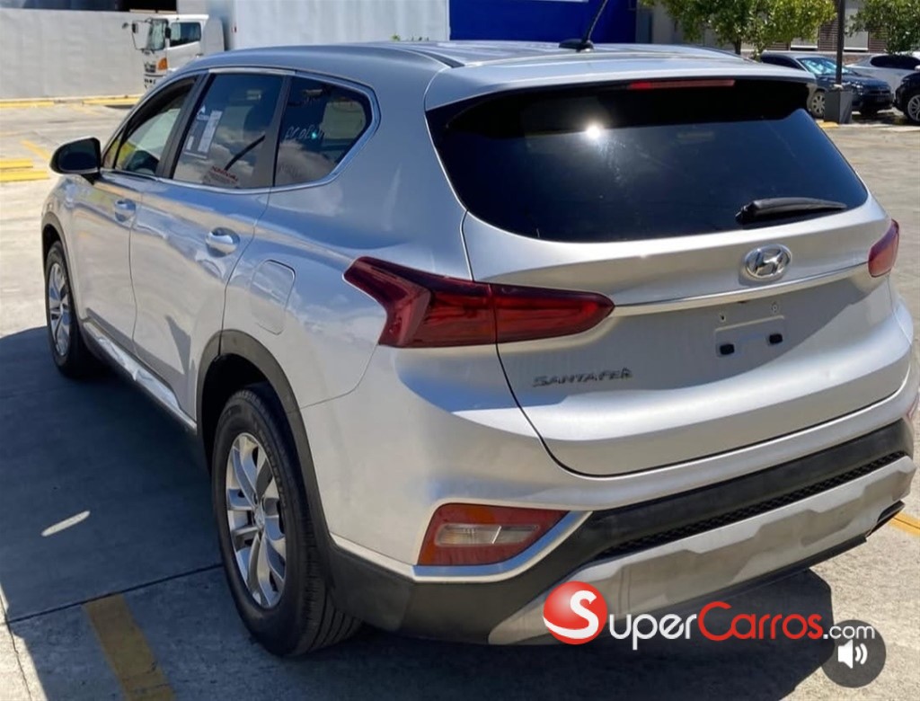 2019 Hyundai Santa Fe SE — foto 6 / 12