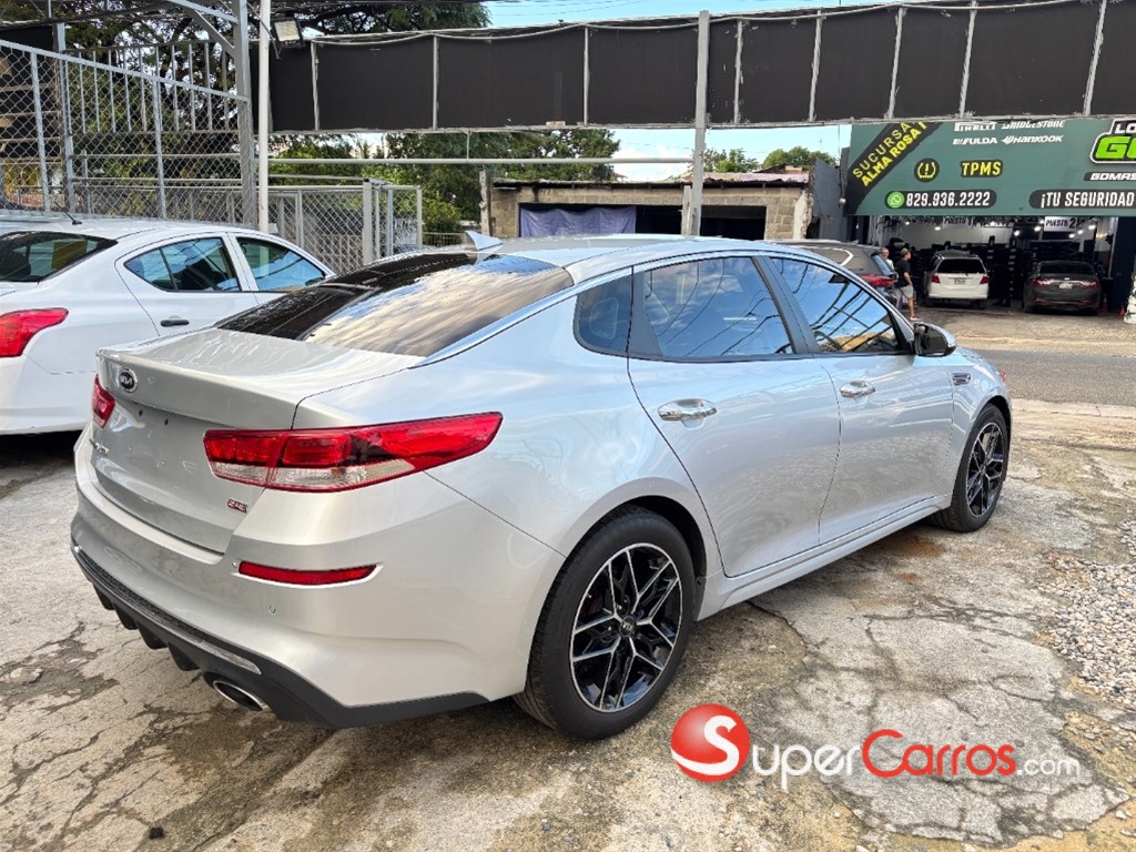 2020 Kia Optima EX — foto 6 / 11