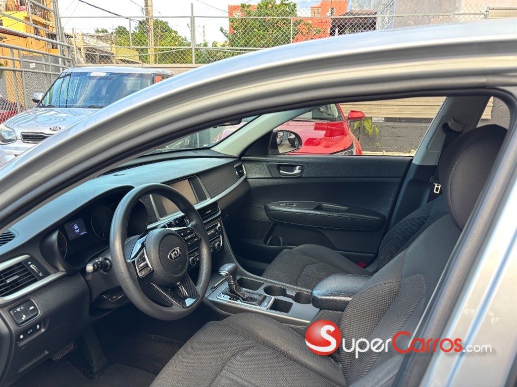 2020 Kia Optima EX — foto 9 / 11