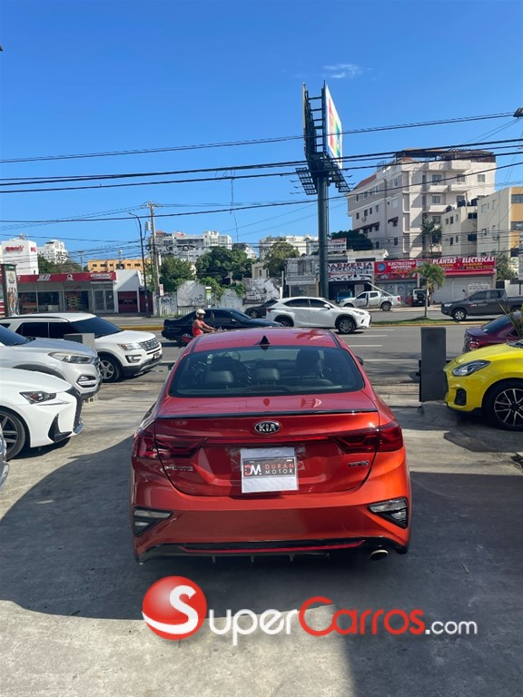 2020 Kia Forte GT Line — foto 10 / 10
