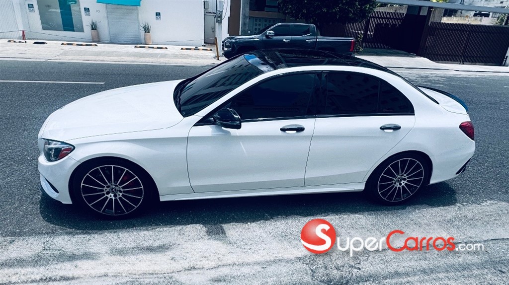 2018 Mercedes-Benz Clase C 300 AMG 4Matic — foto 5 / 12