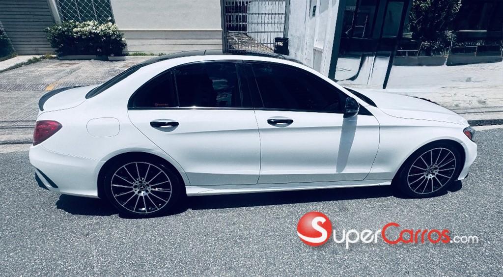 2018 Mercedes-Benz Clase C 300 AMG 4Matic — foto 6 / 12