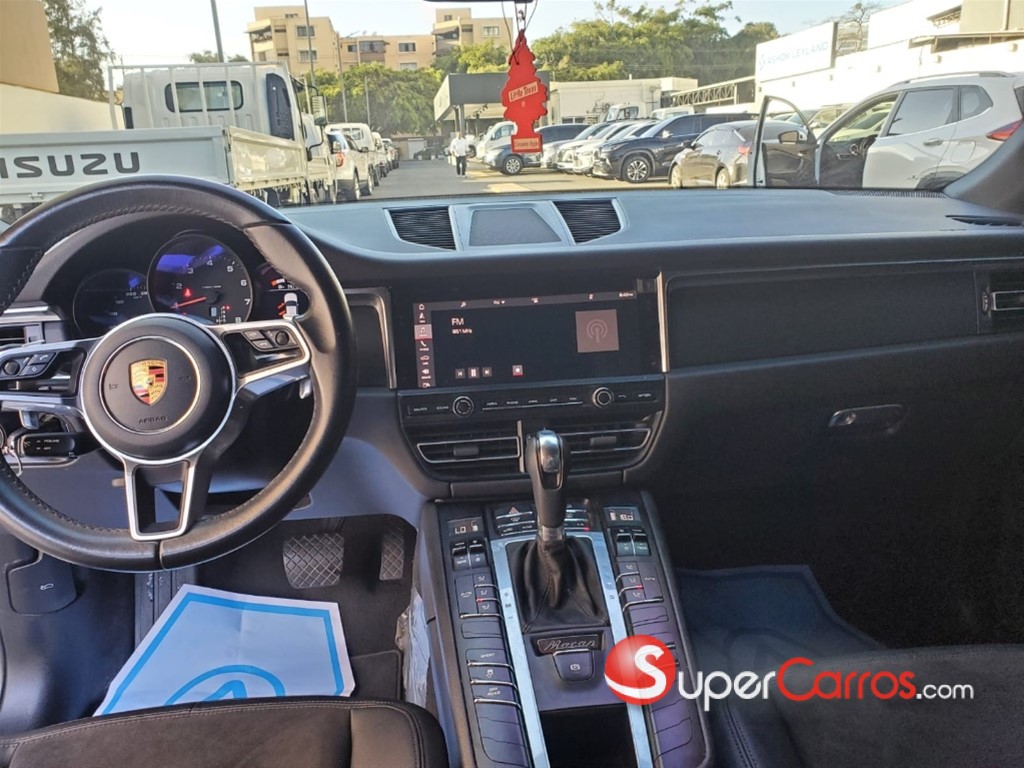 2021 Porsche Macan — foto 3 / 11