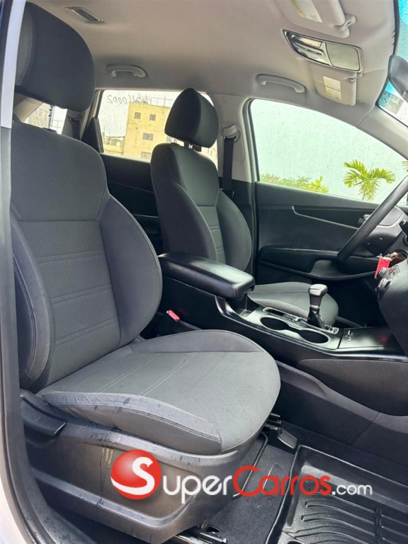2020 Kia Sorento — foto 2 / 10