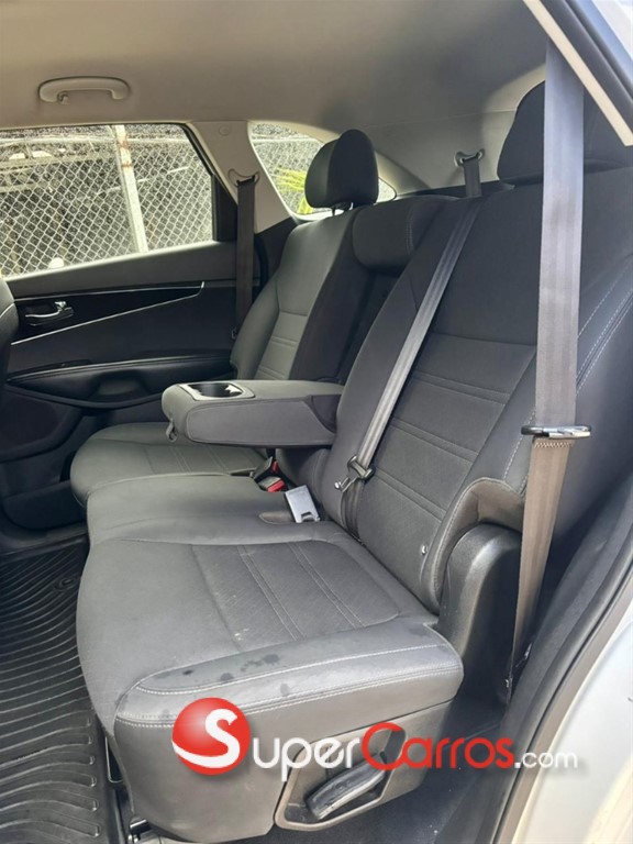 2020 Kia Sorento — foto 4 / 10