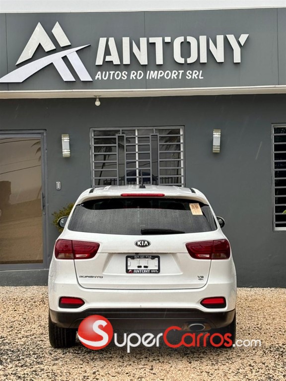 2020 Kia Sorento — foto 8 / 10