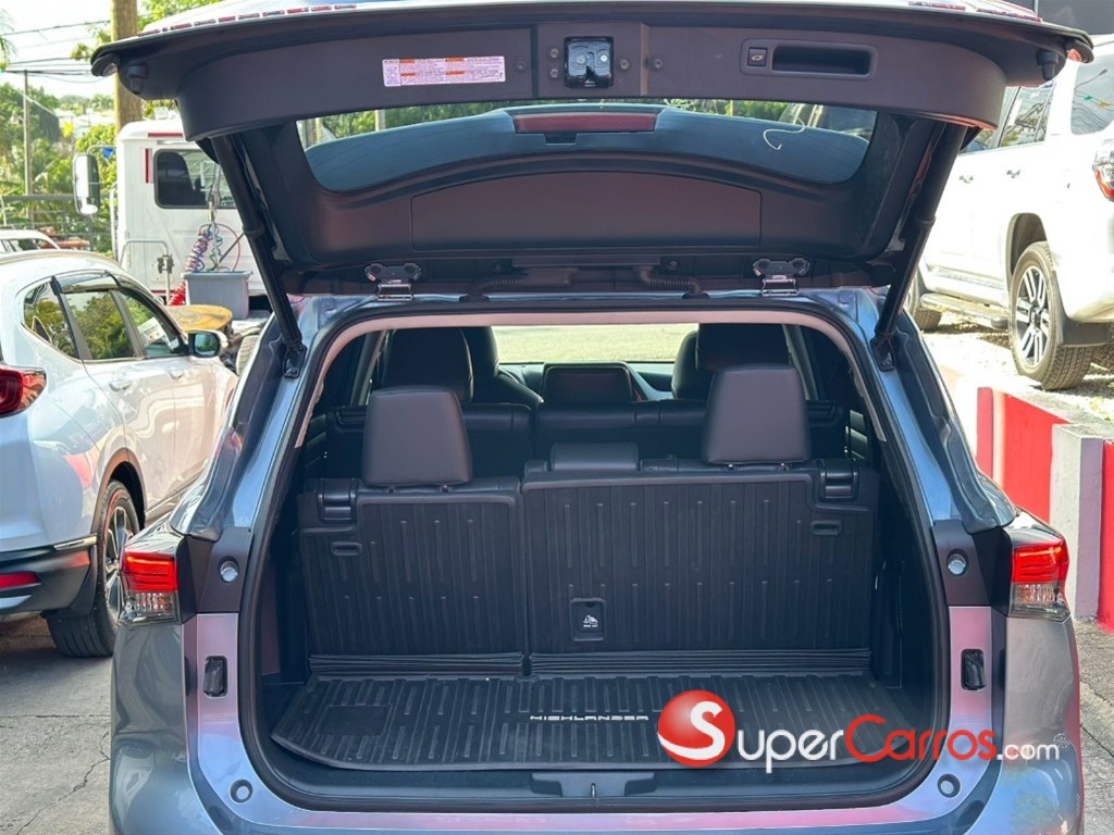 2022 Toyota Highlander XLE — foto 7 / 12