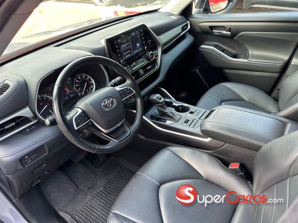 2022 Toyota Highlander XLE — foto 10 / 12