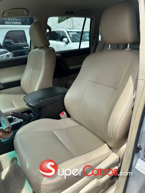 2012 Toyota Land Cruiser Prado TX — foto 10 / 11