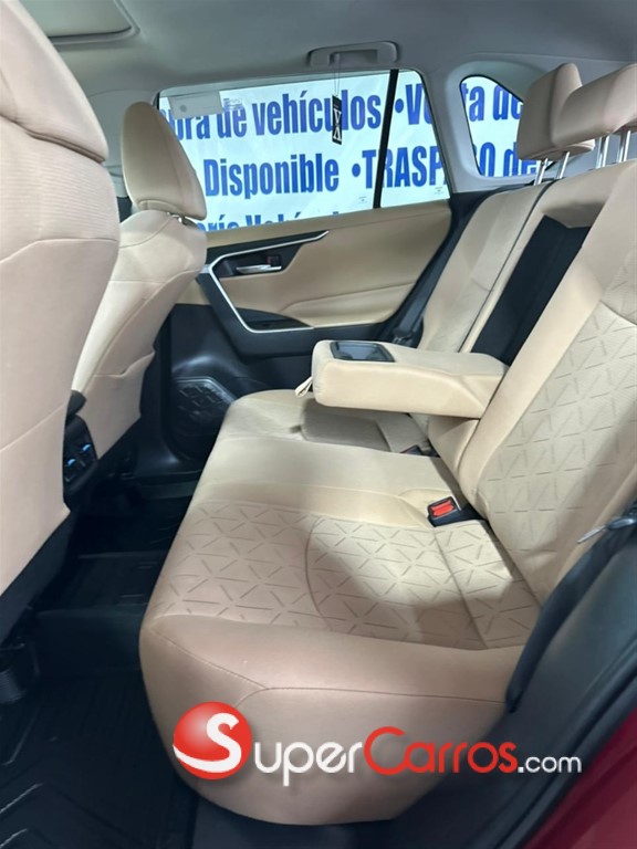 2021 Toyota RAV4 XLE — foto 11 / 11