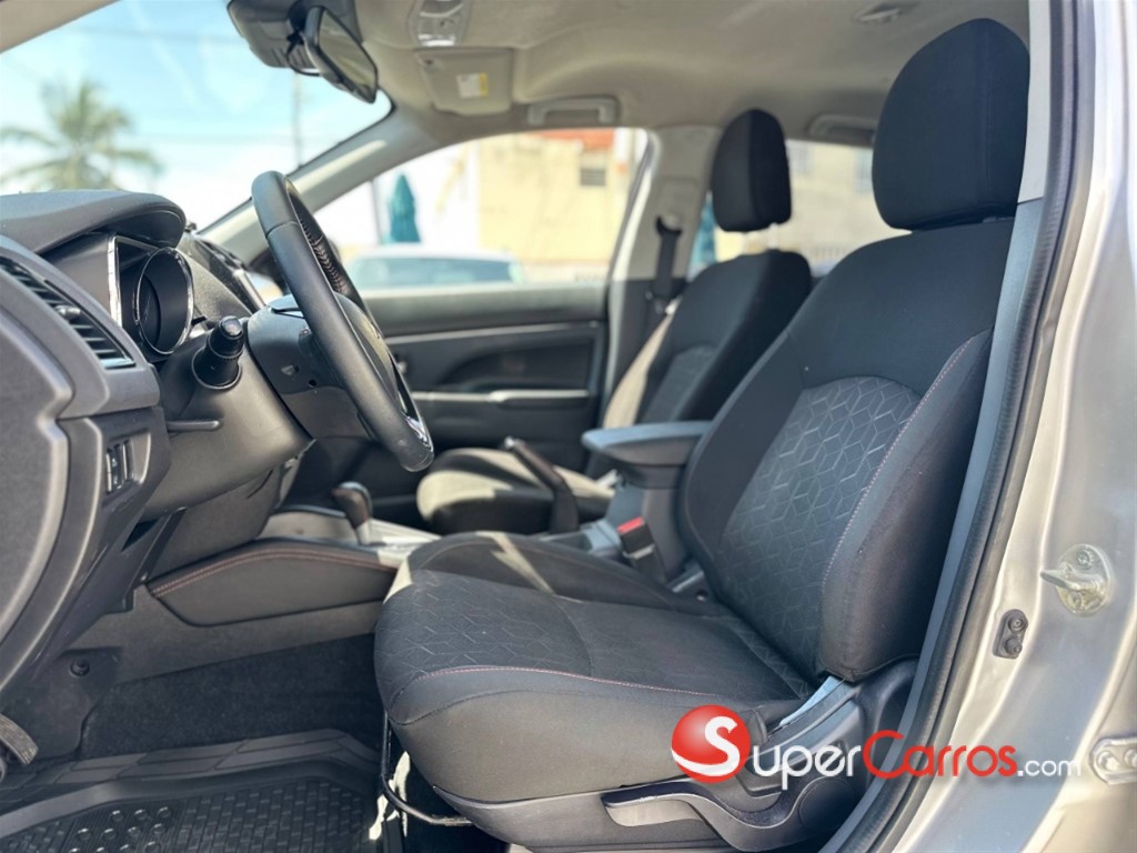 2021 Mitsubishi Motors Outlander Sport — foto 6 / 12