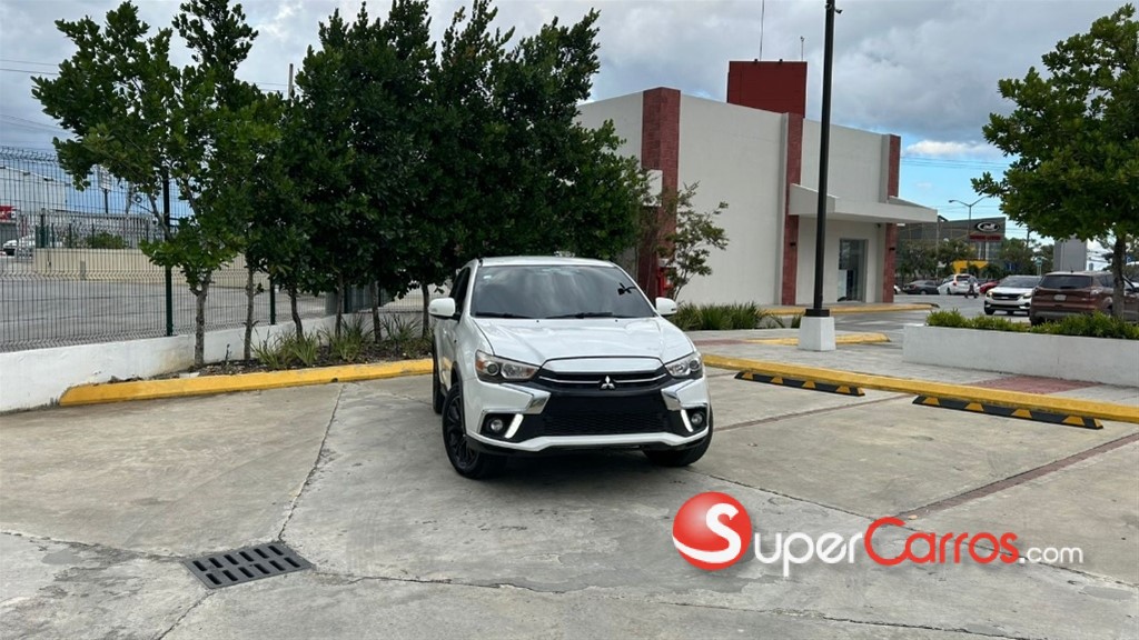 2019 Mitsubishi Motors Outlander — foto 2 / 12