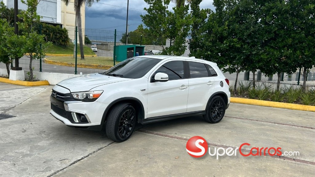 2019 Mitsubishi Motors Outlander — foto 4 / 12