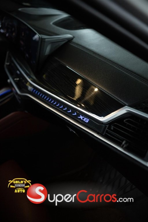 2024 BMW X 6 xDrive40i — foto 11 / 12